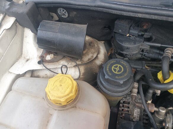 2008 Ford Transit Connect, белый, 850000 рублей - вид 2