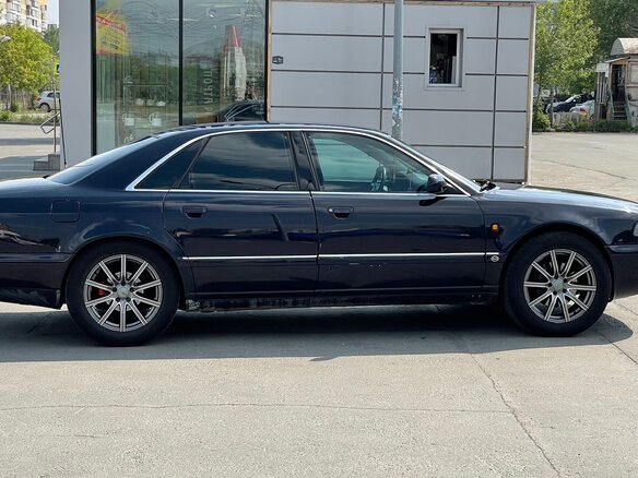1997 Audi A8 I (D2), синий, 550000 рублей - вид 3