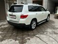 2012 Toyota Highlander II (XU40) Рестайлинг, белый, 2050000 рублей