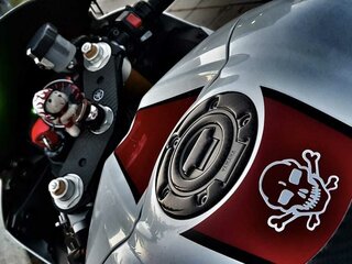 2006 Yamaha YZF-R6, красный, 730000 рублей, вид 3
