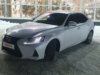 2017 Lexus IS 300h III Рестайлинг, белый, 3200000 рублей, вид 2