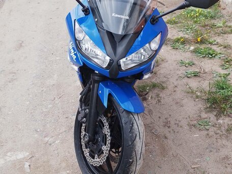 2010 Kawasaki Ninja 400, синий, 475000 рублей, вид 2
