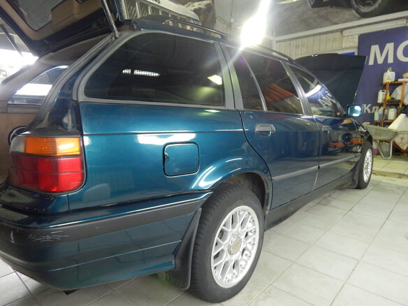 1997 BMW 3 серии 320i III (E36), зелёный - вид 4