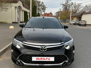 2016 Toyota Camry VII (XV50) Рестайлинг, чёрный, 2400000 рублей, вид 1