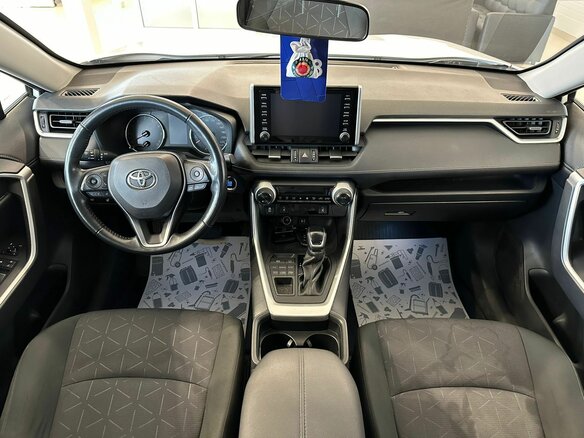 2019 Toyota RAV4 V (XA50), белый, 3100000 рублей - вид 13