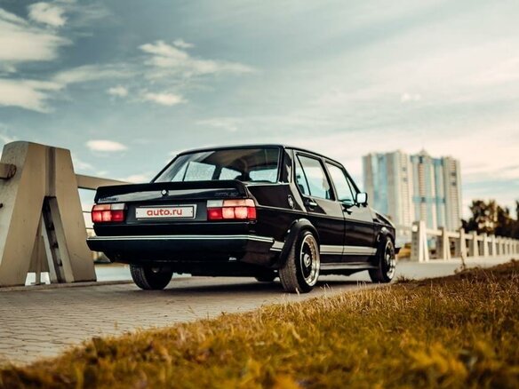 1982 Volkswagen Jetta I, чёрный, 900000 рублей