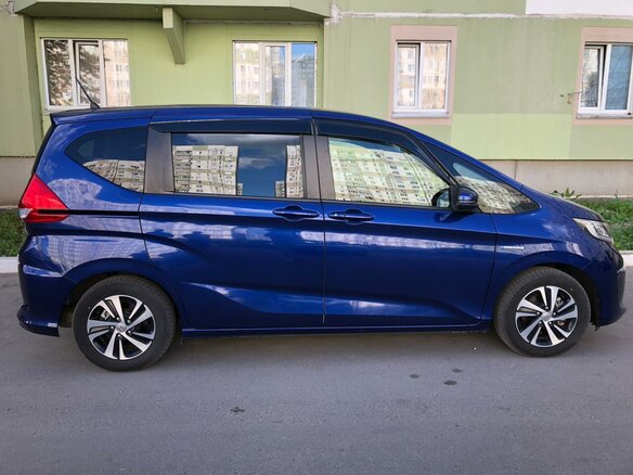 2017 Honda Freed II, синий, 1570000 рублей - вид 6