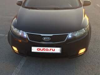 2011 Kia Cerato 6-speed II, чёрный, 800000 рублей, вид 2
