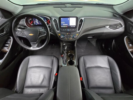 2022 Chevrolet Malibu IX Рестайлинг, белый, 1960000 рублей, вид 4