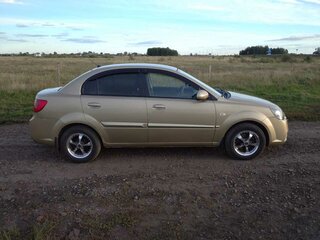 2010 Kia Rio II Рестайлинг, бежевый, 617000 рублей, вид 4