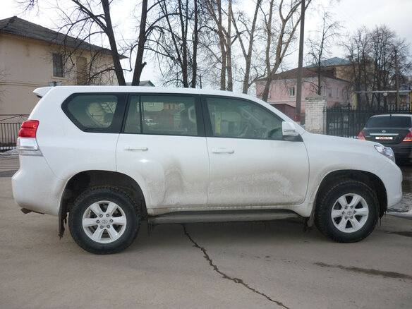 2012 Toyota Land Cruiser Prado 150 Series, белый - вид 4