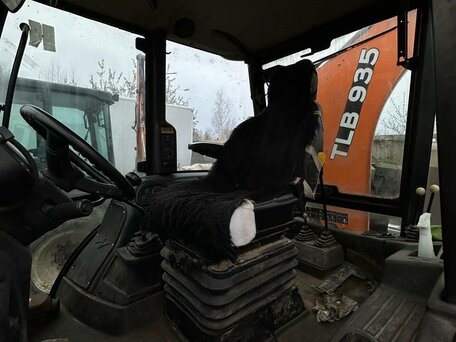 2021 UMG TLB935, красный, 5555555 рублей, вид 4