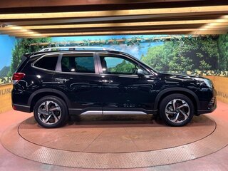 2023 Subaru Forester V Рестайлинг, чёрный, 2400000 рублей, вид 5