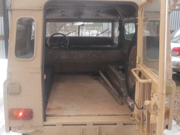 1976 Land Rover Series III, бежевый - вид 4