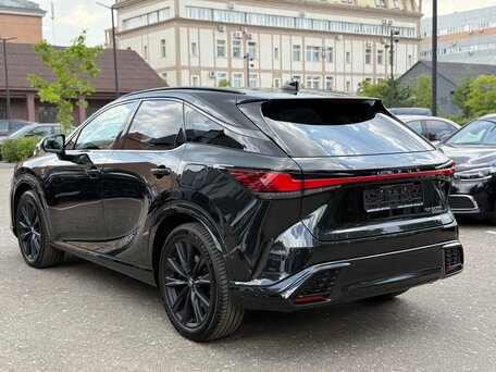 2025 Lexus RX 500h V, чёрный, 10540000 рублей, вид 4