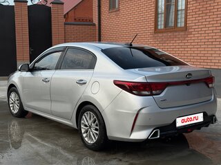 2021 Kia Rio IV Рестайлинг, серый, 1650000 рублей, вид 5