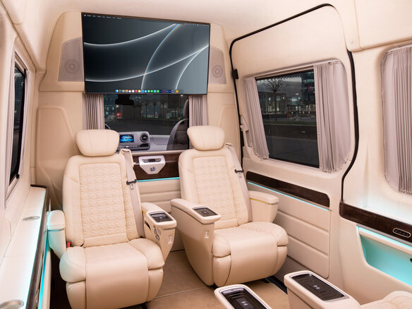 2026 Mercedes-Benz Sprinter, чёрный, 43750000 рублей - вид 4