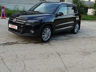 2012 Volkswagen Tiguan I Рестайлинг, чёрный, 1600000 рублей, вид 1