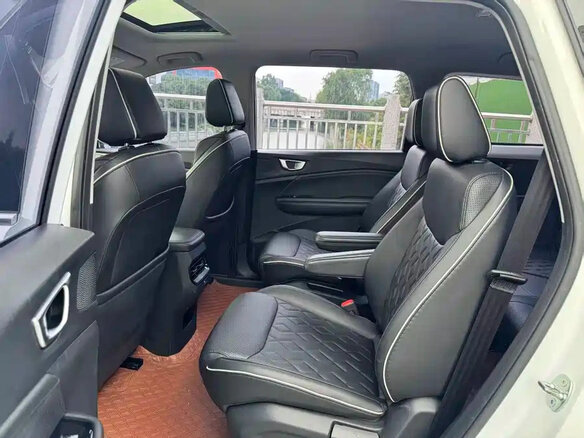 2022 Wuling Jiachen, белый - вид 13