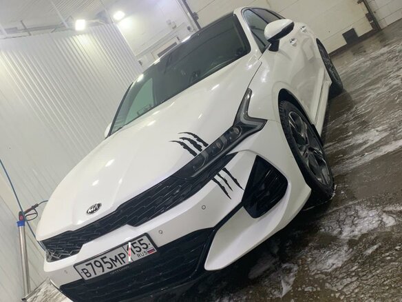 2021 Kia K5 III, белый, 2800000 рублей