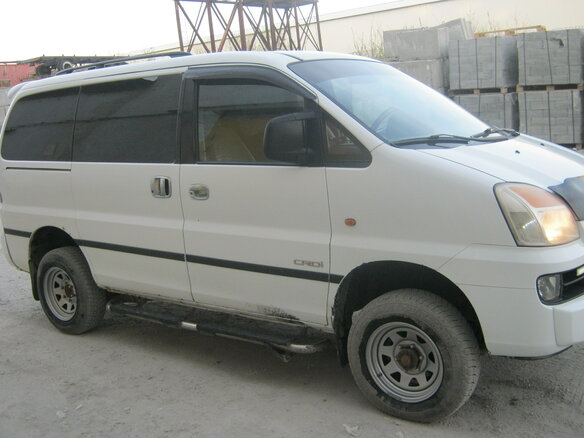 2004 Hyundai H-1 I Рестайлинг, белый - вид 3