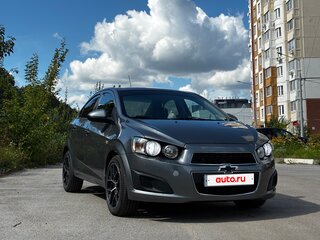 2013 Chevrolet Aveo II, серый, 499000 рублей, вид 1