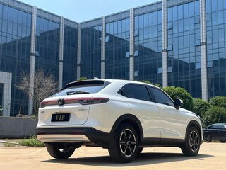 2023 Honda Vezel II, белый, 1860000 рублей, вид 5
