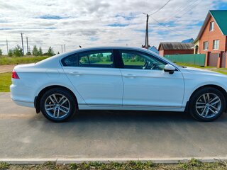 2017 Volkswagen Passat B8, белый, 2500000 рублей, вид 4
