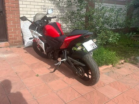 2015 Yamaha YZF-R3, красный, 475000 рублей, вид 4