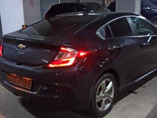 2015 Chevrolet Volt II, чёрный, 1550000 рублей, вид 2