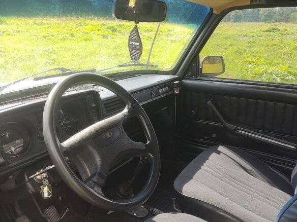 1992 Lada (ВАЗ) 2105, белый, 80000 рублей - вид 5