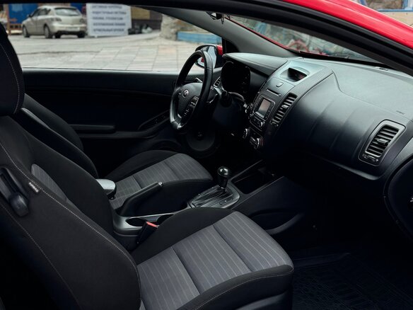 2013 Kia Cerato Koup III, красный, 1250000 рублей - вид 7