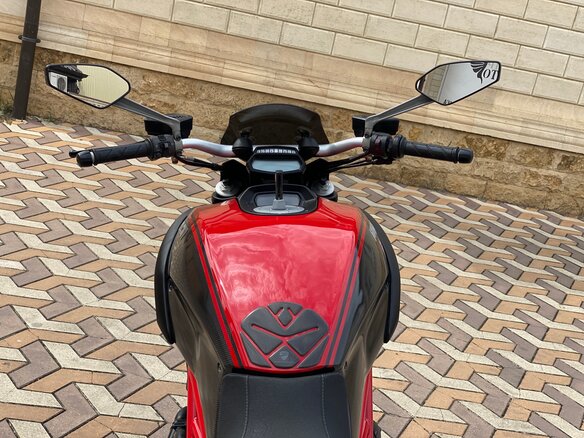 2012 Ducati Diavel Carbon, красный, 999999 рублей - вид 20