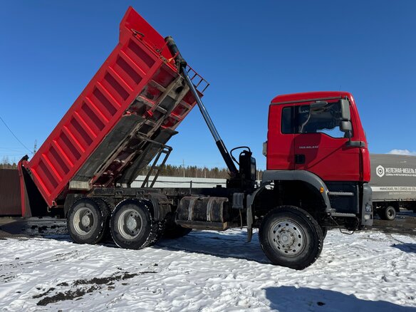 2005 MAN TGA, красный, 2950000 рублей - вид 19