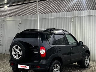 2013 Chevrolet Niva I Рестайлинг, чёрный, 630000 рублей, вид 4