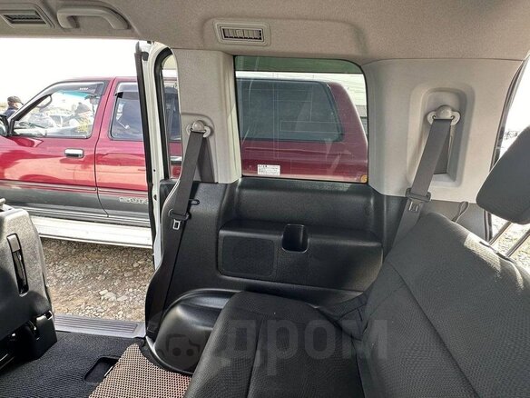 2012 Honda Stepwgn Spada IV Рестайлинг, белый, 2000000 рублей - вид 12