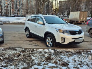 2015 Kia Sorento II Рестайлинг, белый, 1500000 рублей, вид 2