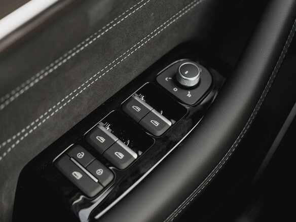 2026 Geely Monjaro I Рестайлинг, серый, 4855990 рублей - вид 13