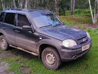 2015 Chevrolet Niva I Рестайлинг, чёрный, 640000 рублей, вид 1