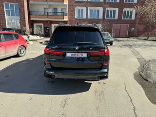 2020 BMW X7 40i I (G07), чёрный, 6000000 рублей, вид 4
