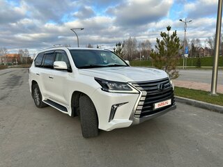 2015 Lexus LX 570 III Рестайлинг 2, белый, 8150000 рублей, вид 4