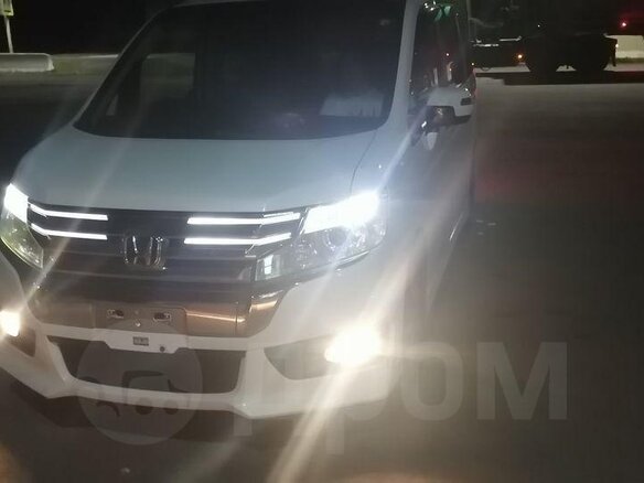 2012 Honda Stepwgn Spada IV Рестайлинг, белый, 2000000 рублей - вид 19