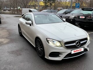 2017 Mercedes-Benz E-Класс 300 V (W213, S213, C238), белый, 3800000 рублей, вид 1