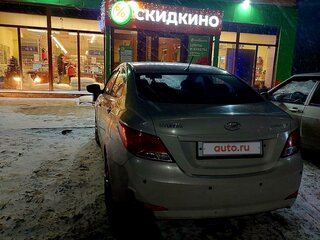 2015 Hyundai Solaris I Рестайлинг, бежевый, 860000 рублей, вид 5