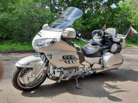 2010 Honda GL 1800 Gold Wing, белый, 1600000 рублей, вид 1