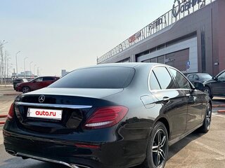 2020 Mercedes-Benz E-Класс 200 V (W213, S213, C238), чёрный, 4000000 рублей, вид 5