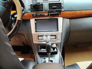 2006 Toyota Avensis II Рестайлинг, серебристый, 700000 рублей, вид 4