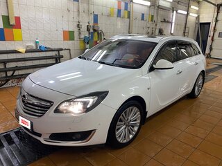 2014 Opel Insignia I Рестайлинг, белый, 1900000 рублей, вид 1