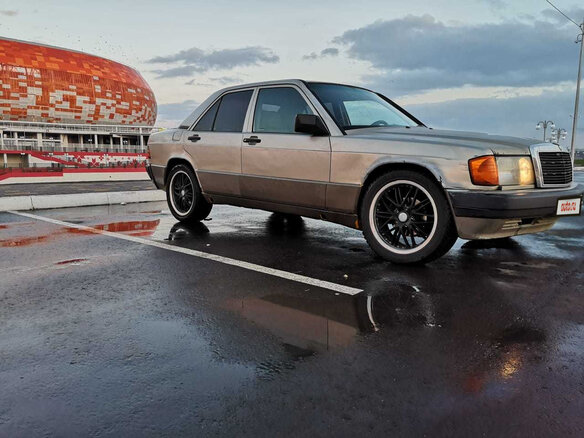 1991 Mercedes-Benz 190 (W201), серый, 250000 рублей - вид 5