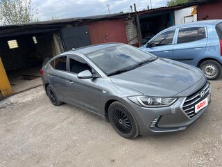 2017 Hyundai Elantra VI (AD), серый, 1400000 рублей, вид 2